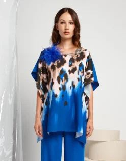 Poncho con fronte fantasia animalier e spallina