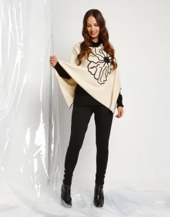 Poncho con ricamo cornely
