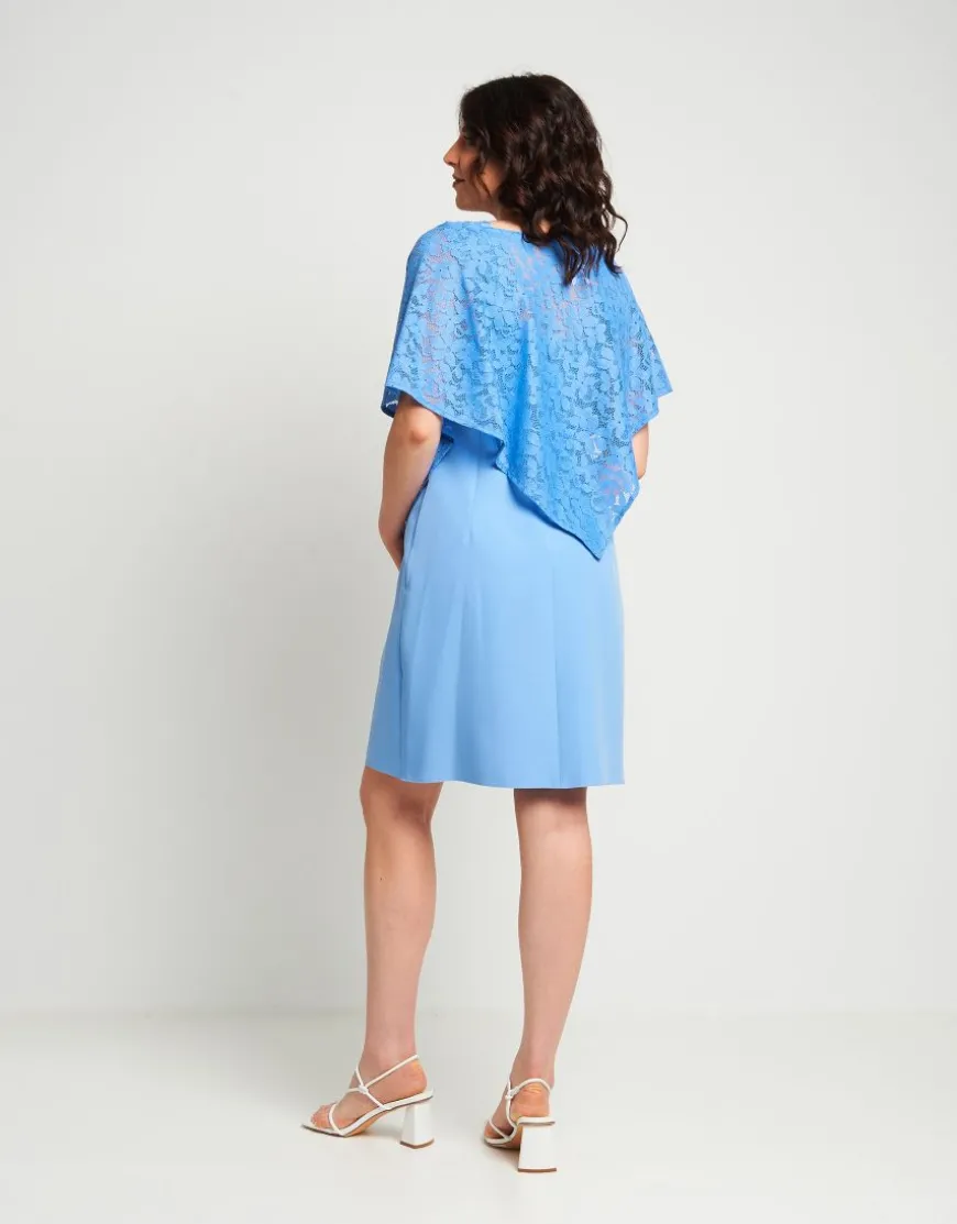 Poncho in pizzo cielo