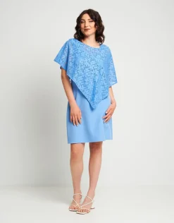 Poncho in pizzo cielo