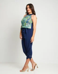 Top con scollo all'americana