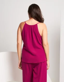 Top con scollo e accessorio