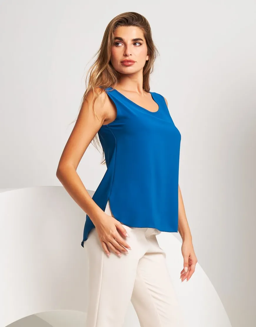 Top con scollo V