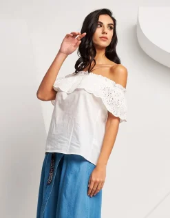 Top in cotone con pizzo sangallo