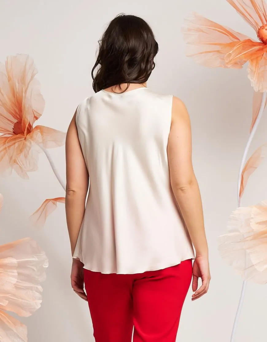 Top in raso con scollo a cappuccio