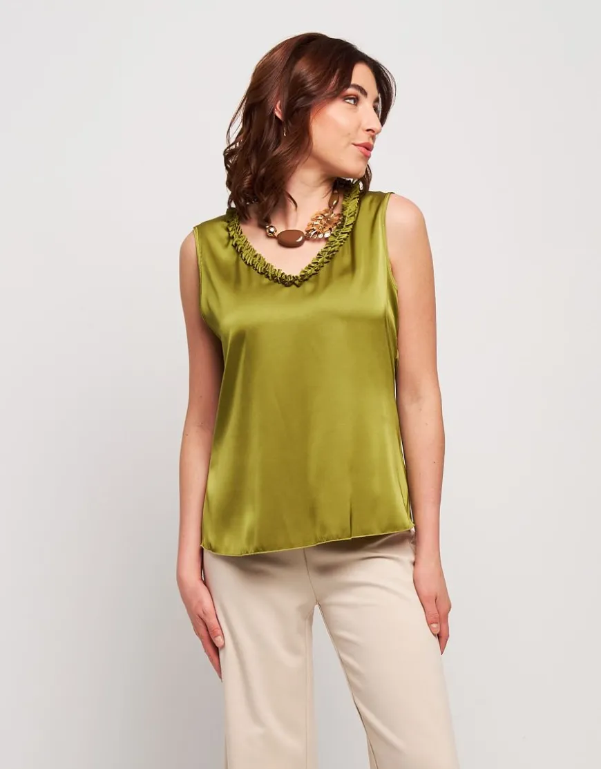 Top in raso con volants
