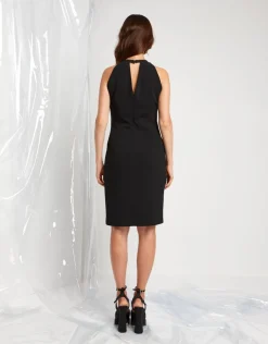 Tubino con scollo all'americana e spacco