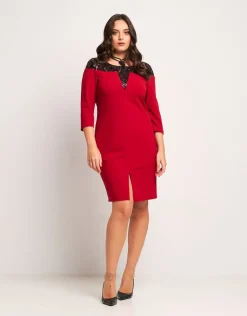 Tubino con spacco e pizzo con paillettes