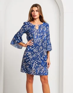 Vestito ad A con volant e accessorio
