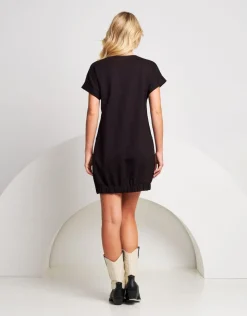 Vestito con elastico e dettagli di paillettes