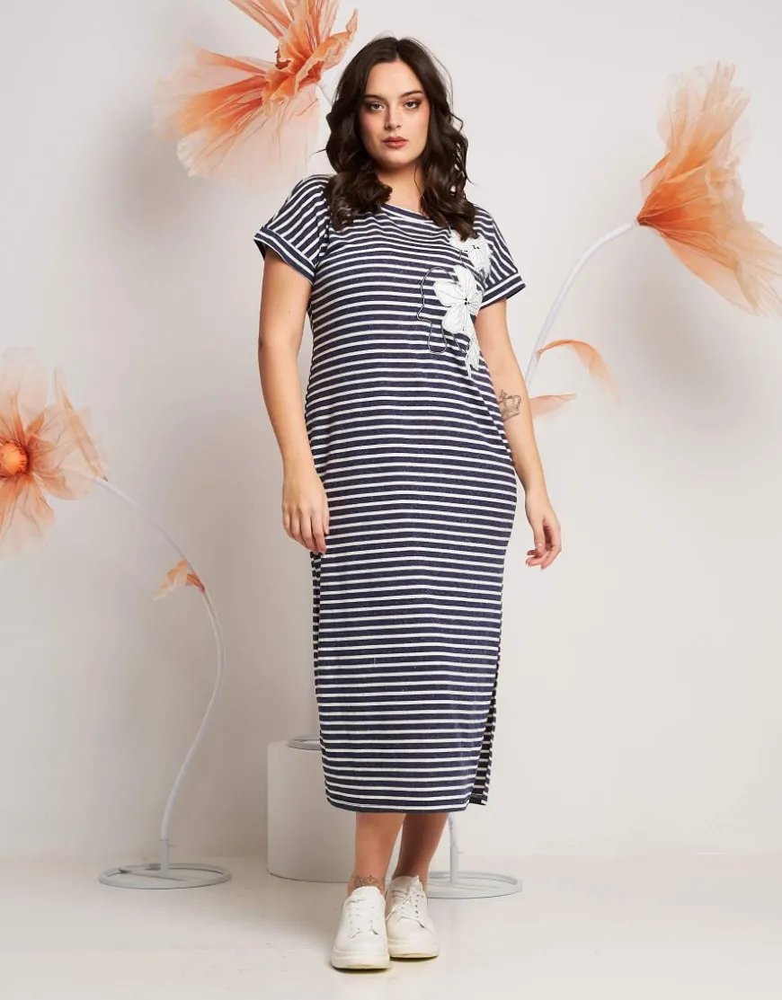 Vestito lungo con applicazione floreale