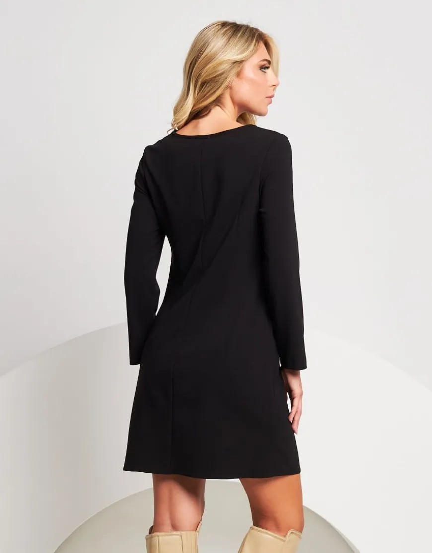 Vestito svasato con pattine bordate